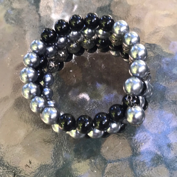 Bracelet- Grey/Black Beads - Picture 1 of 7